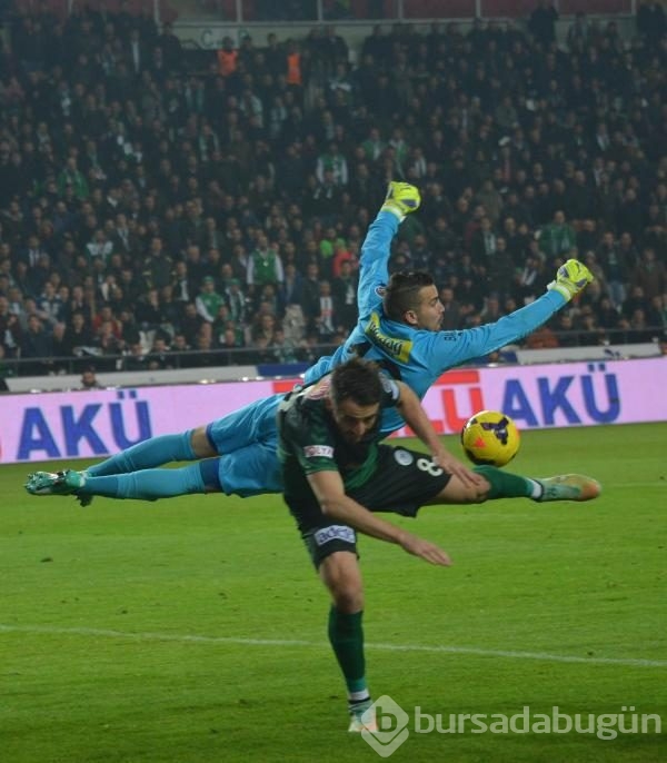 Bursaspor bitti demeden maç bitmez!