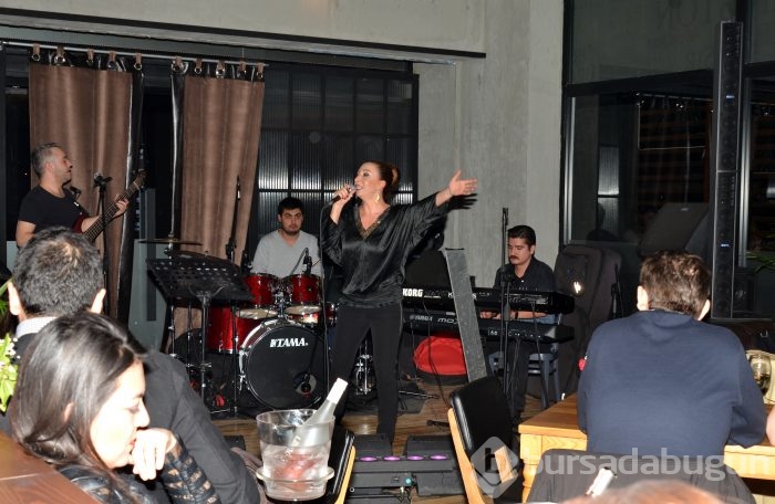 Sir Winston Brasserie'de eğlence kaldığı yerden...