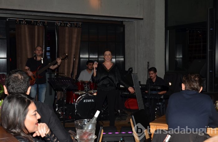 Sir Winston Brasserie'de eğlence kaldığı yerden...