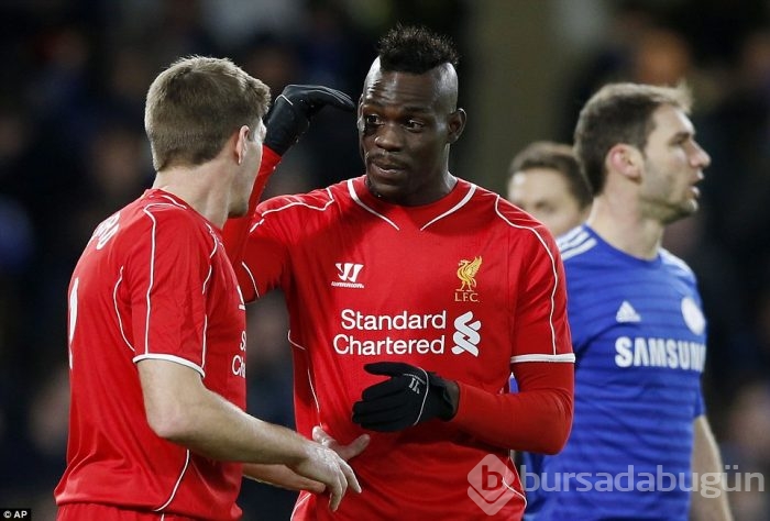 Maviler Liverpool'u 90+4'de yıktı!