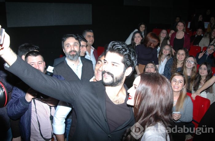 "Aşk Sana Benzer" filmine Bursa'da renkli gala...