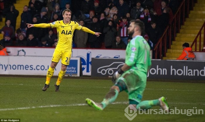 Lig kupasında Tottenham finale çıktı!