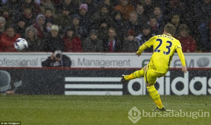 Lig kupasında Tottenham finale çıktı!