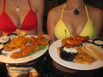 Bu işletmede bikini giymeyene iş yok!