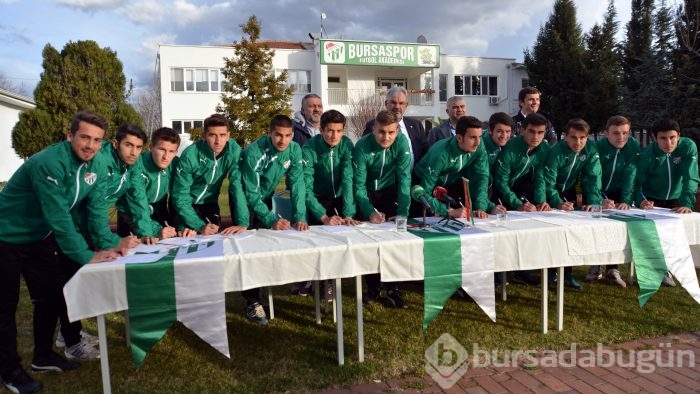 Bursaspor'da imza şov!