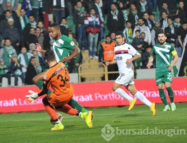 Bursaspor'da Bakambu şov!