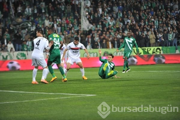 Bursaspor'da Bakambu şov!