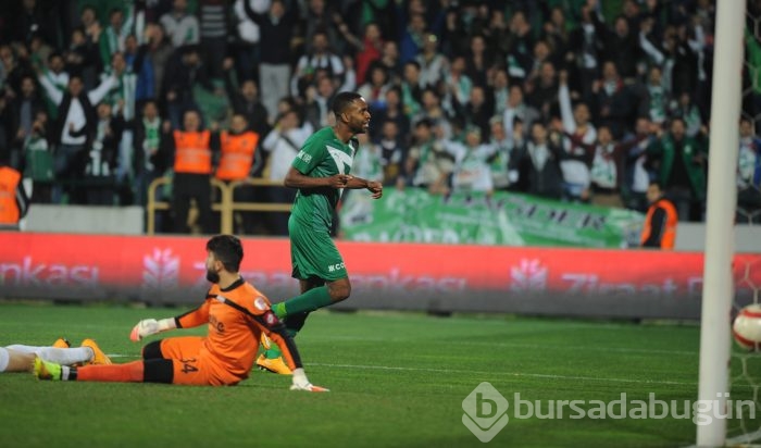 Bursaspor'da Bakambu şov!