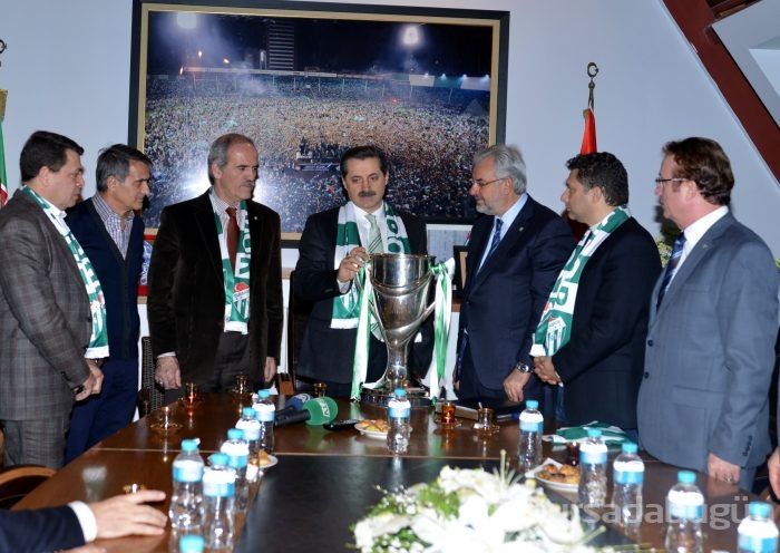 Bakan Çelik'ten Bursaspor'a ziyaret