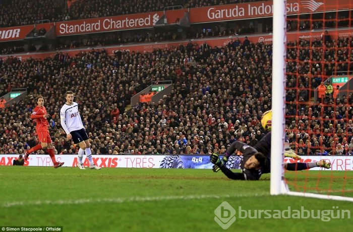 Liverpool Tottenham'ı Balotelli ile yıktı!