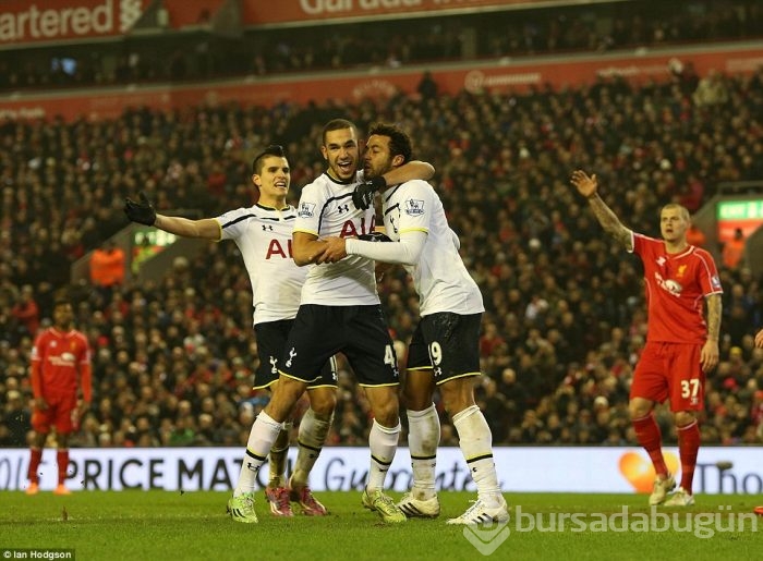Liverpool Tottenham'ı Balotelli ile yıktı!
