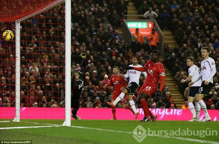 Liverpool Tottenham'ı Balotelli ile yıktı!