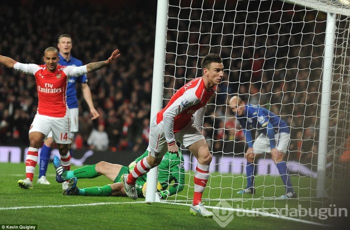 Arsenal Leicester'a acımadı! 
