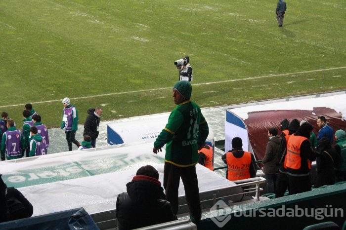 Timsah penaltılarda çeyrek final biletini kaptı!