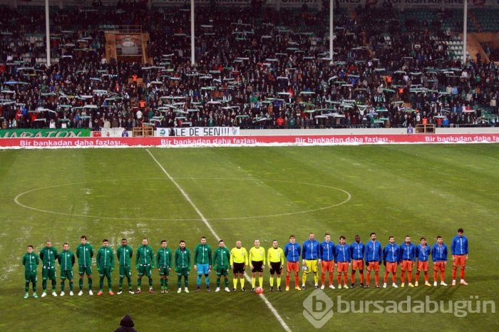 Timsah penaltılarda çeyrek final biletini kaptı!