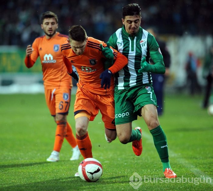 Timsah penaltılarda çeyrek final biletini kaptı!