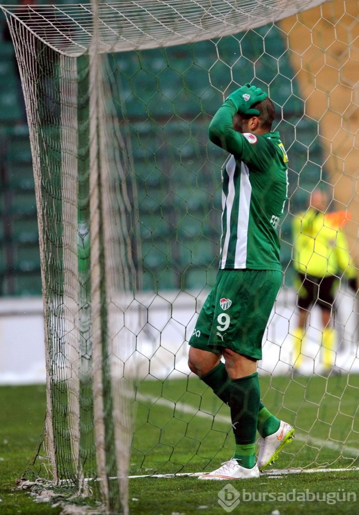 Timsah penaltılarda çeyrek final biletini kaptı!