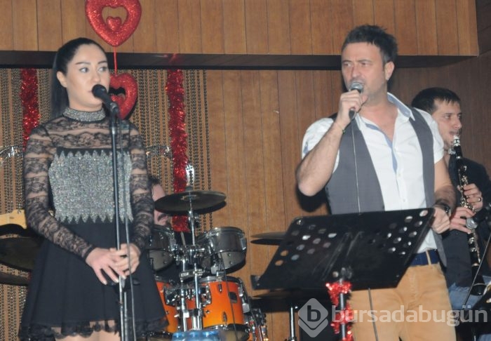 Bursa'da 14 Şubat coşkusu! Sabahın ilk ışıklarına kadar...