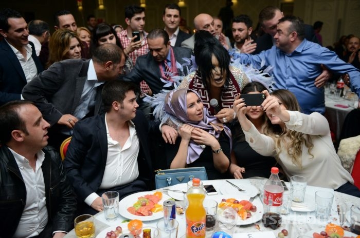 Bursa'da 14 Şubat coşkusu! Sabahın ilk ışıklarına kadar...