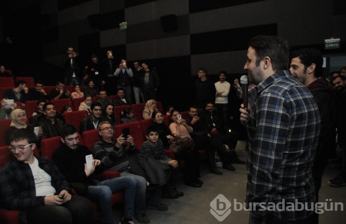 'Yapışık Kardeşler'in Kent Meydanı AVM'deki renkli galası...