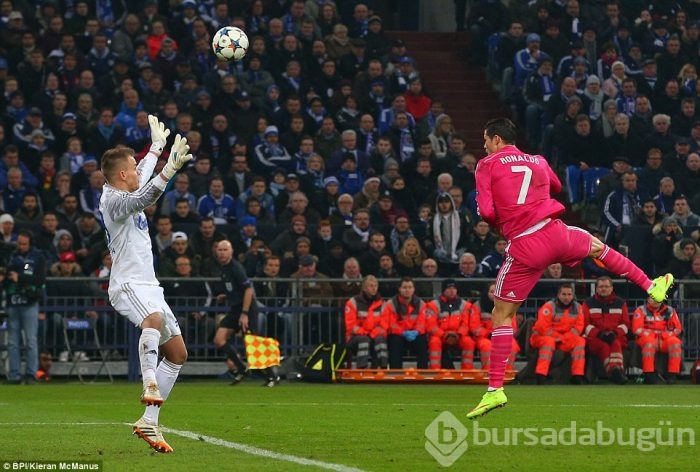 Real'e Schalke 04 hafif geldi!
