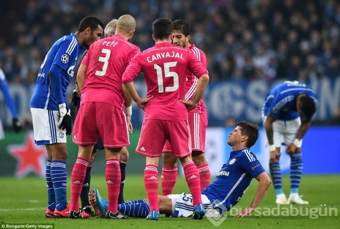 Real'e Schalke 04 hafif geldi!