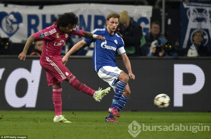 Real'e Schalke 04 hafif geldi!