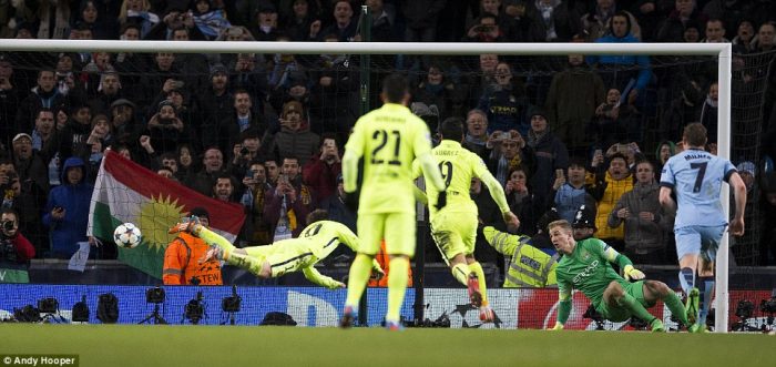 Suarez Manchester'ın fişini çekti! 