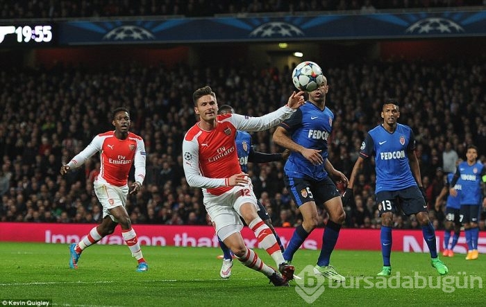 Monaco, Arsenal'i Emirates'e gömdü!