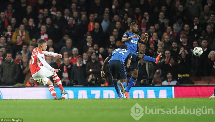 Monaco, Arsenal'i Emirates'e gömdü!
