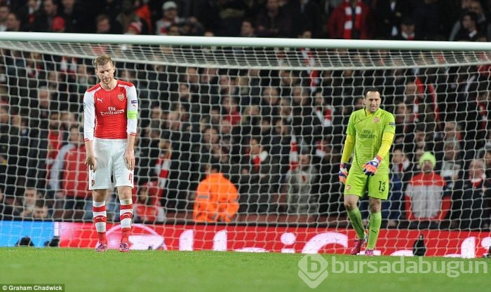 Monaco, Arsenal'i Emirates'e gömdü!