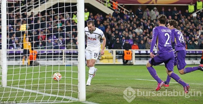 Mor menekşeler Tottenham'ın fişini çekti!