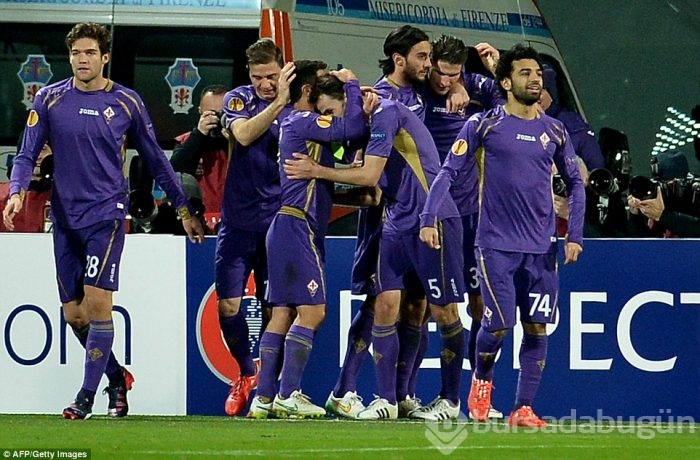 Mor menekşeler Tottenham'ın fişini çekti!