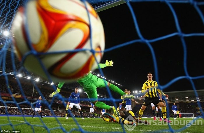 Young Boys Everton'a hafif geldi!