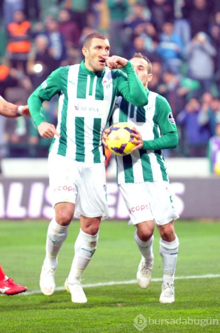 Timsah 10 kişiyle destan yazdı!