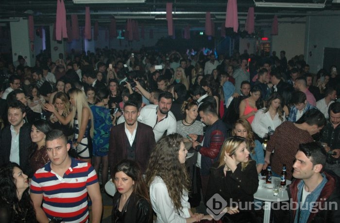 Renkli Gossip Garaj Partisi...