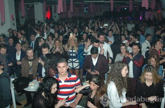 Renkli Gossip Garaj Partisi...