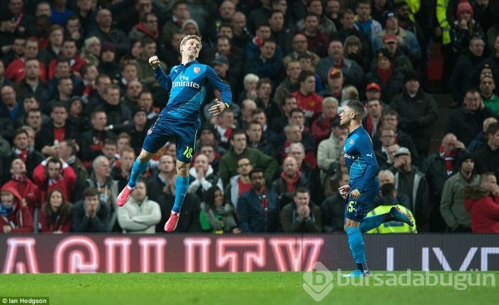 ManU Arsenal'a boyun eğdi!