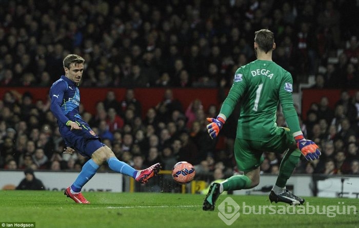ManU Arsenal'a boyun eğdi!