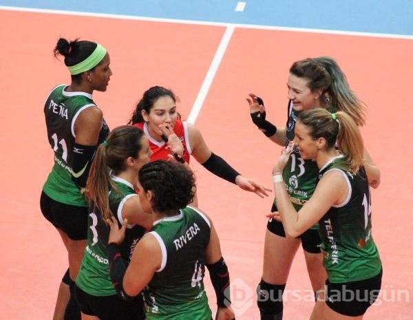 Bursa Büyükşehir voleybolda tarih yazdı!