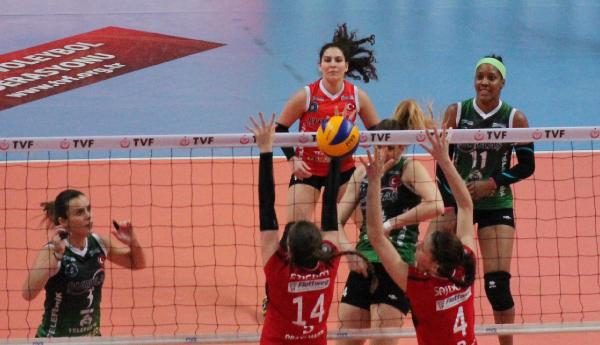 Bursa Büyükşehir voleybolda tarih yazdı!