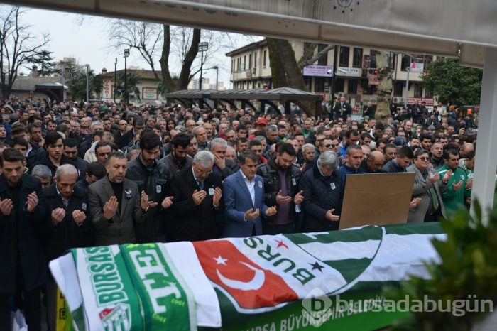 Fehmizat Bayraktar'ı son yolculuğuna uğurladık