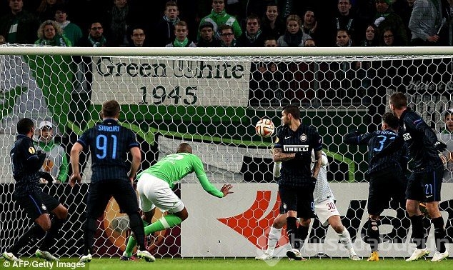Wolfsburg çeyrek finale göz kırptı!