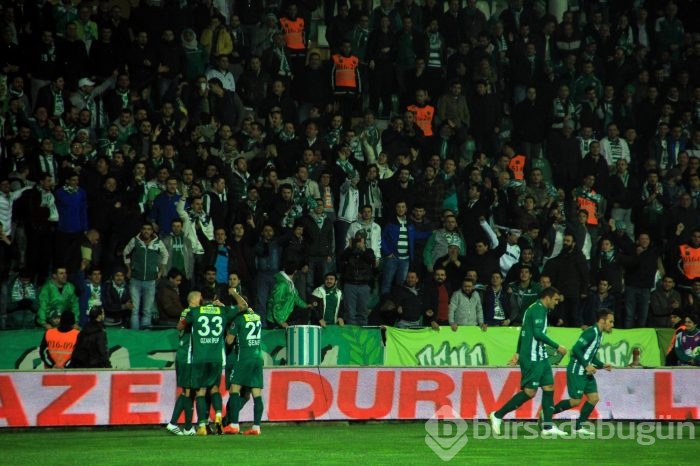 Timsah Balıkesir'e acımadı!