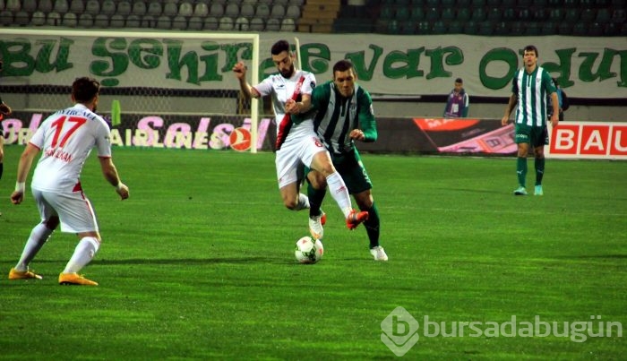 Timsah Balıkesir'e acımadı!