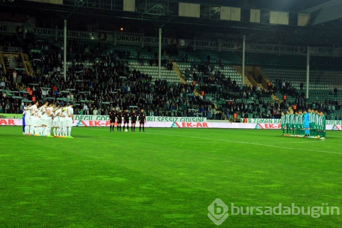 Timsah Balıkesir'e acımadı!