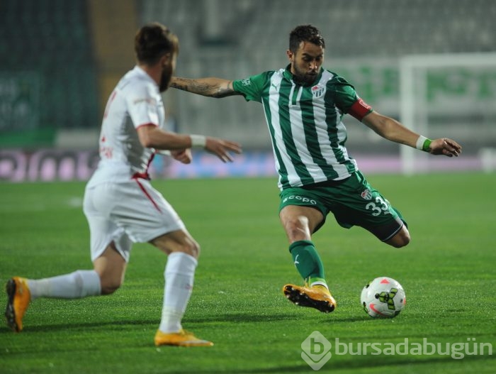 Timsah Balıkesir'e acımadı!