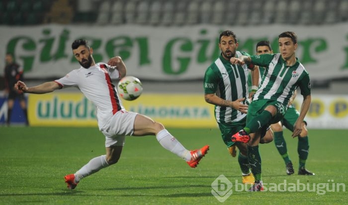Timsah Balıkesir'e acımadı!
