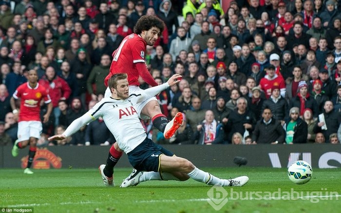 ManU Tottenham'ı rahat geçti