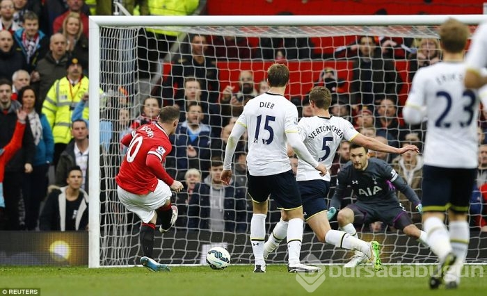 ManU Tottenham'ı rahat geçti